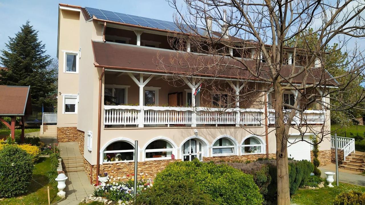 Nemeth Apartmanok Zalakaros Exterior foto